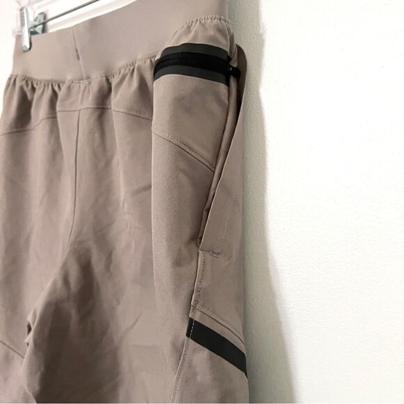 Men’s Under Armour Unstoppable Shorts Pewter & Black Sold Out S Water Repellent - Picture 8 of 10